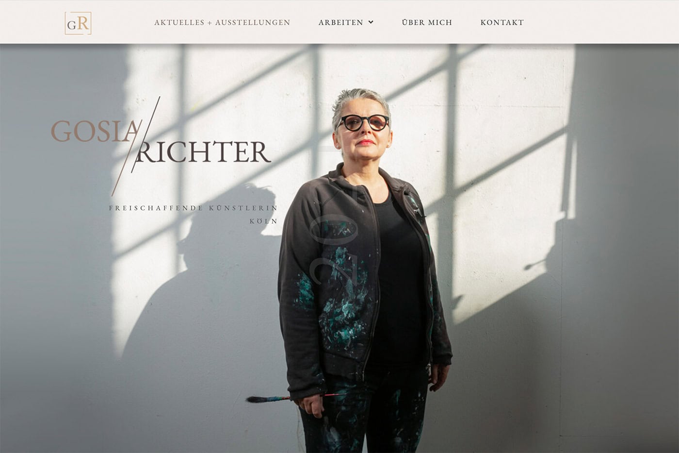 Fotografie von GOSIA RICHTER in Köln, professionelle Portraitaufnahme.