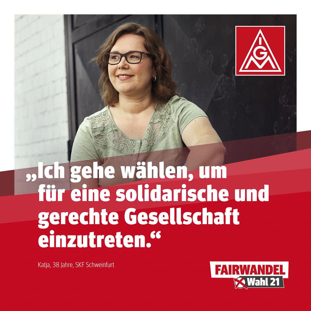 Frau Katja, 38, bei Wahlkampf in Köln für eine solidarische Gesellschaft.