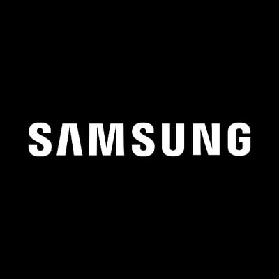 Modernes Samsung Logo auf schwarzem Hintergrund, klare Markenpräsenz.